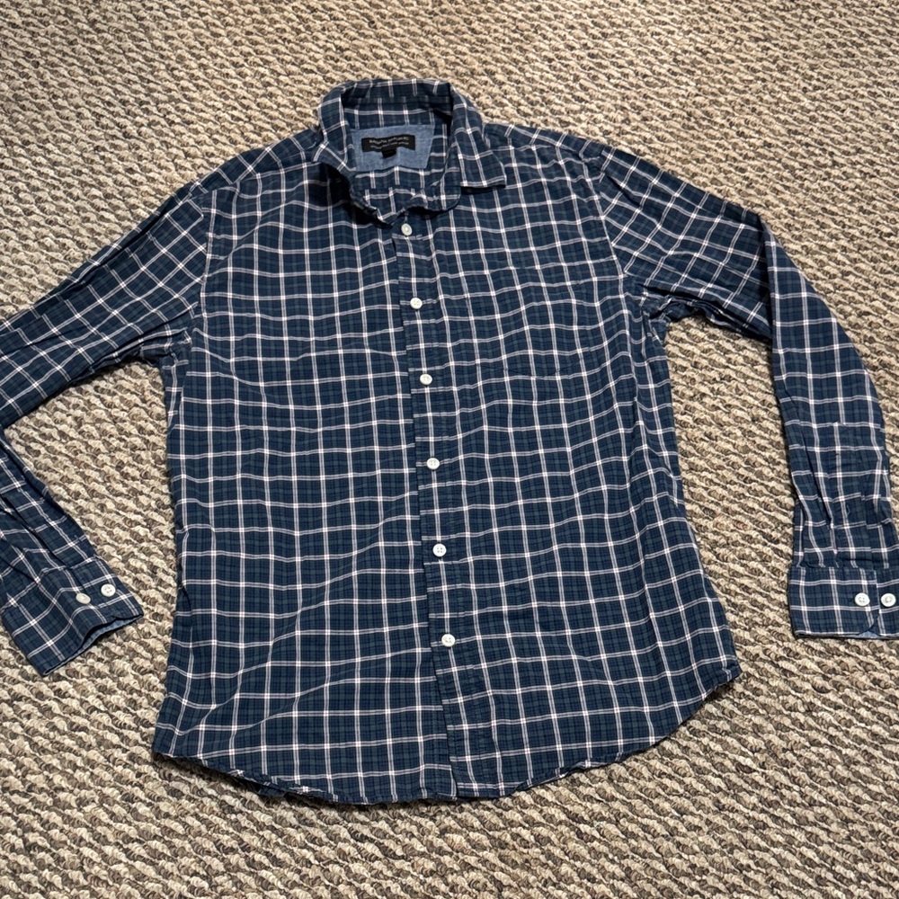 Banana Republic Blue and White Stretch Soft Slim Fit Plaid button down Shirt